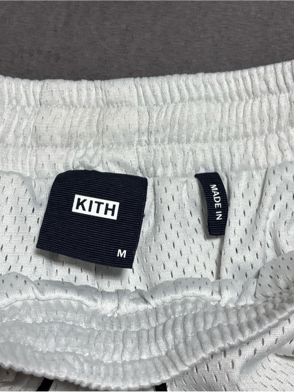 Kith Curtis Mesh Shorts White Script Logo Patch Gym Casual Men's Size Medium - Picture 8 of 13